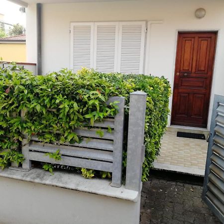 卡拉拉La Casa Dei Bebi公寓 外观 照片